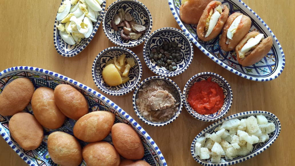 Tunisian fricassés recipe by Moulins Mahjoub street food 