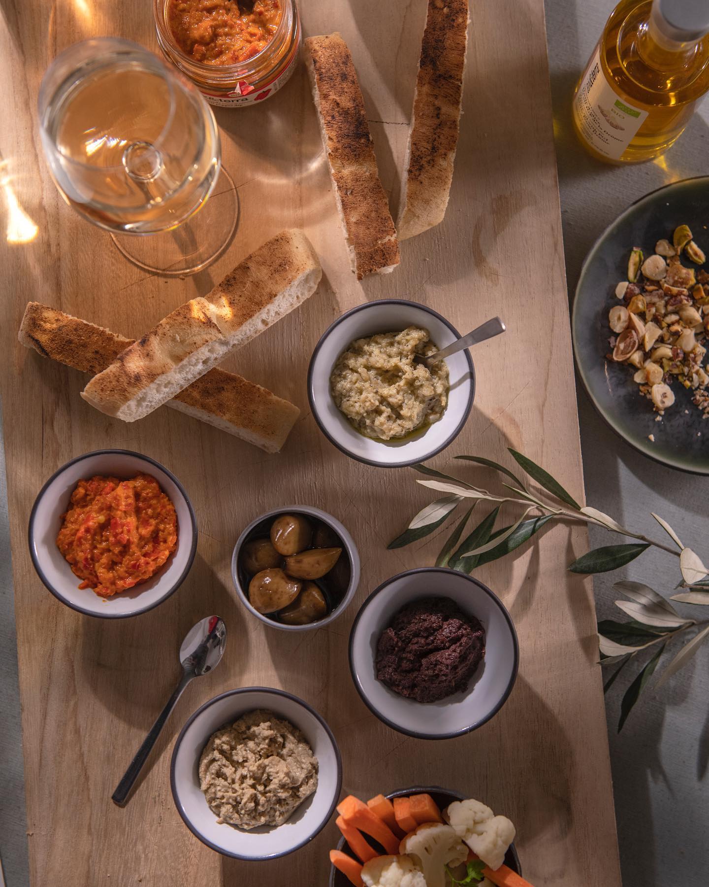 Buy ingredients and snacks from your aperitivo party